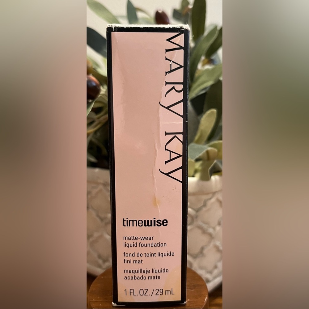 Mary Kay time wise matte wear liquid foundation beige 5